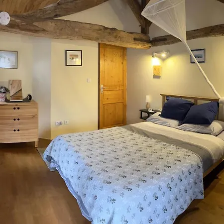 Le Bois De L'eglise بيت للعطل *