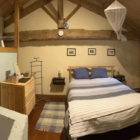 بيت للعطل Le Bois De L'eglise