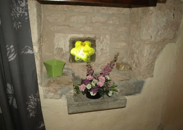 Le Bois De L'eglise Villiers-le-Roux